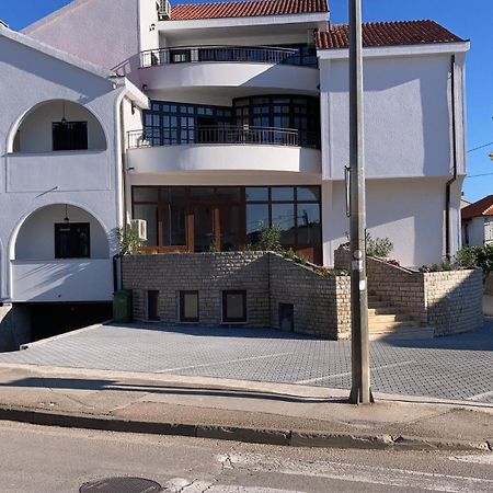 Appartamento Domus Albus Zara Esterno foto